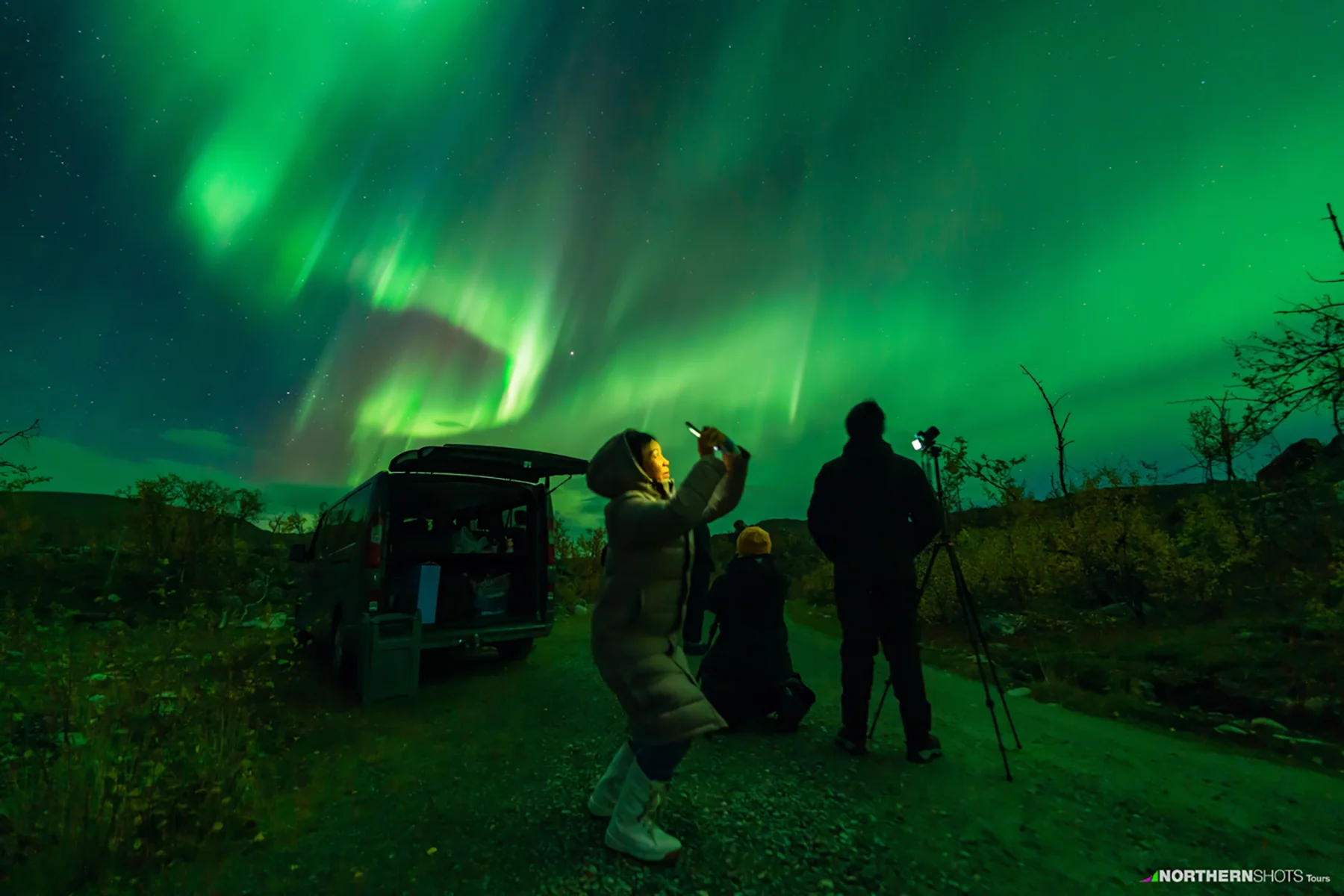The best northern lights tours in Tromso, private tour small group